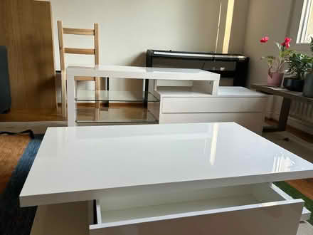 Photo of free Furniture (Lausanne gare) #4