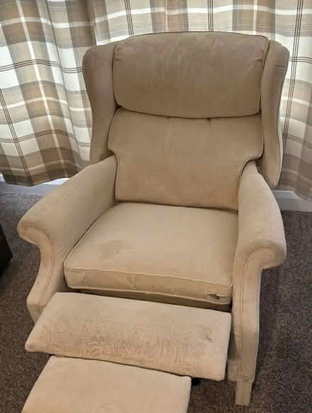 Photo of Arm chair recliner (Romford RM3) #1