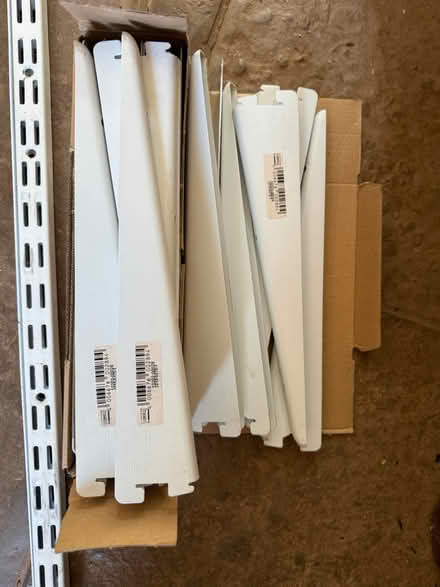 Photo of free 20+ Shelf supports (Compton Martin BS40) #1