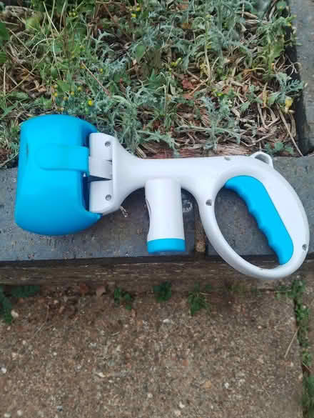 Photo of free Plastic poop scoop (Corby) #1