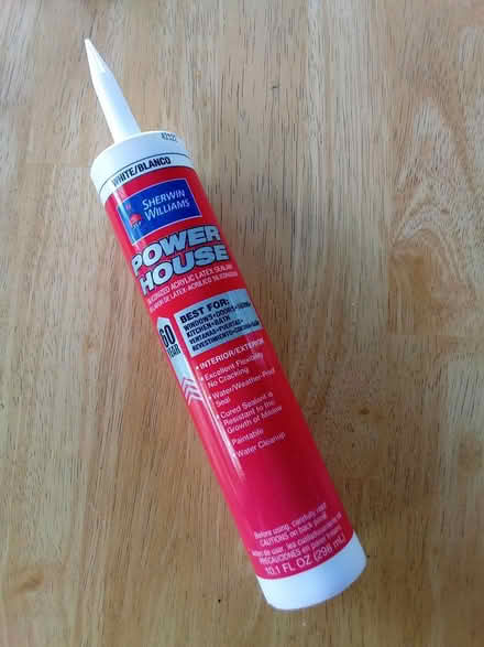 Photo of free Caulk (Fontenaix subdiv., Naperville) #1