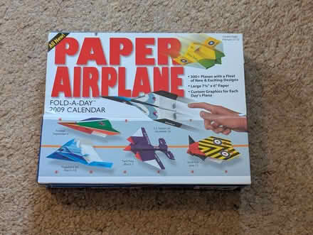 Photo of free Paper Airplane 2009 daily calendar (Ellesmere Port CH66) #1