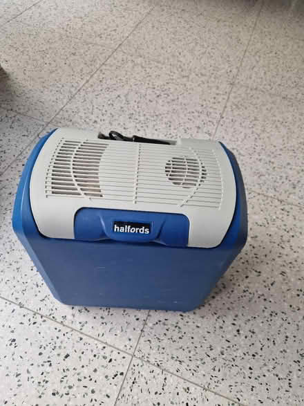 Photo of free Electric cool box for car (Broxbourne EN10) #1