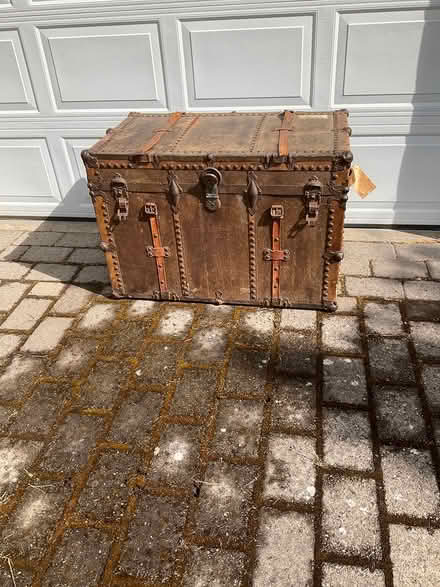 Photo of free Vintage steamer trunk (Cedar Mill) #1