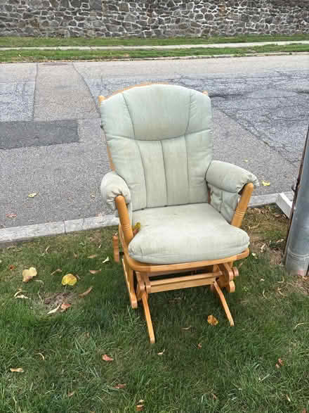 Photo of free Curb alert: gliding rocker (Croton-on-Hudson) #1