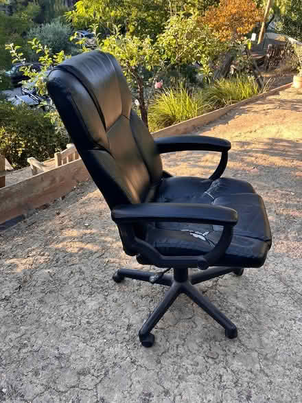 Photo of free Office Chairs (Oakland, CA) #3