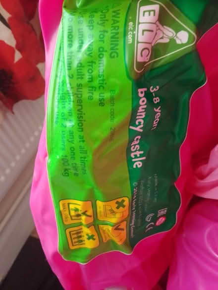 Photo of free Mini bouncy castle pink (Corby) #1