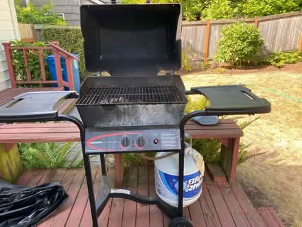Photo of free Propane Grill (Wedgwood/North Ssattle) #1