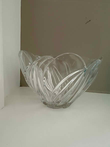 Photo of free Crystal bowl (Bellmore NY) #1