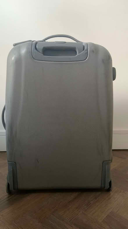 Photo of free grey zip-up wheeled suitcase (Fiddlers Hamlet CM16) #4