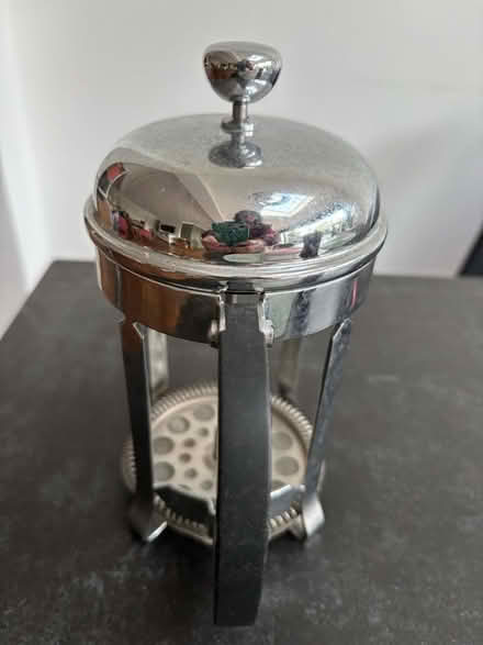Photo of free Cafetière frame but no glass jug (Addiscombe CR0) #1
