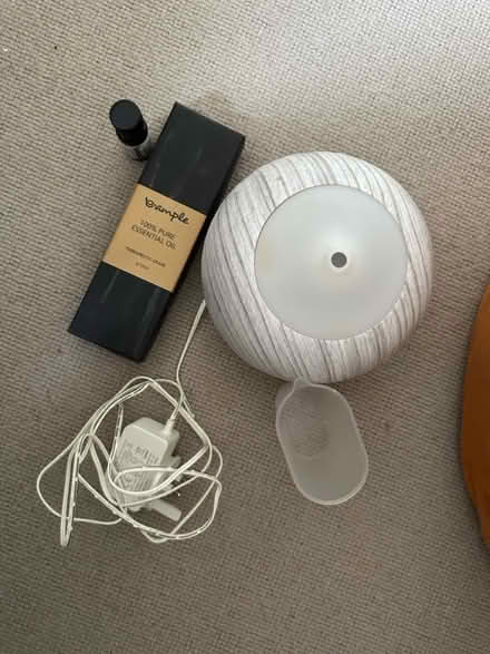 Photo of free Electronic diffuser and oils (Blackheath SE13) #1