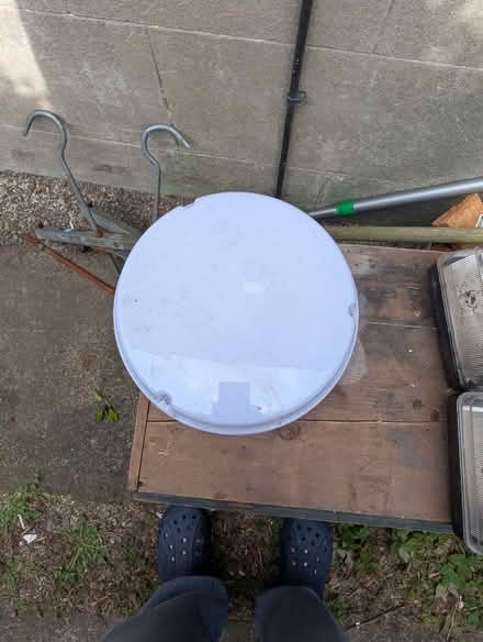 Photo of free Light fitting (Saint Ninians FK7) #1