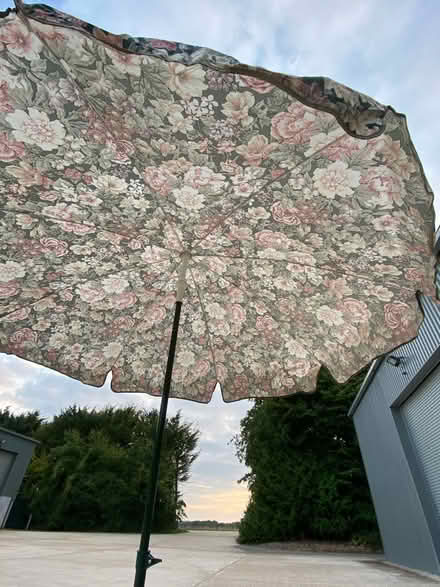 Photo of free Parasol with stand (Weeke, Winchester SO22) #4