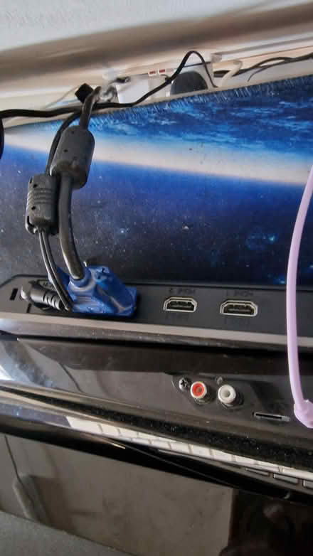 Photo of free Acer monitor+k'board+wireless mouse (Falkirk FK2) #4