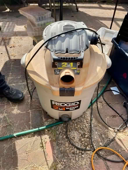 Photo of free shop vac (El Camino/shoreline/Miramonte) #2