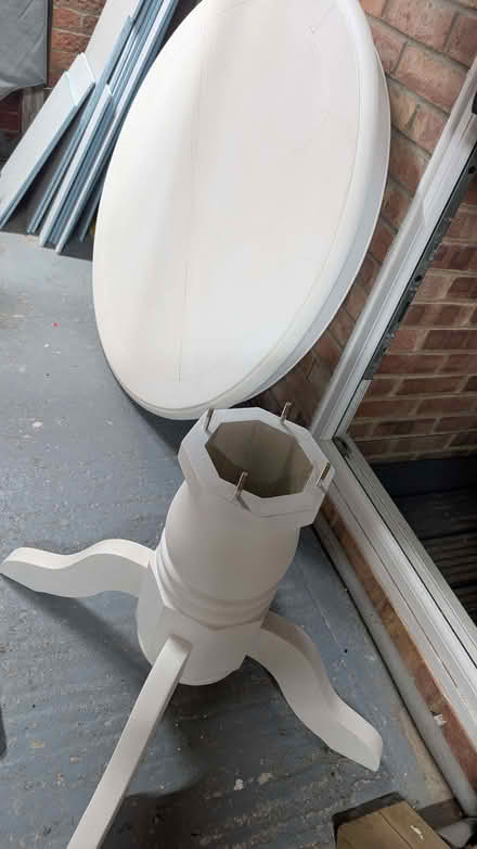 Photo of free White Round Table (Downswood CP ME15) #3