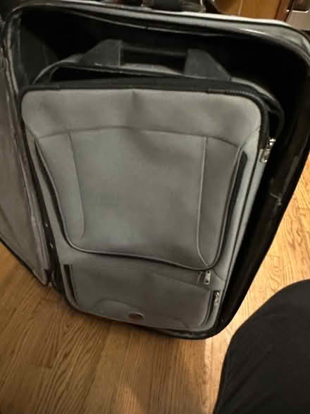 Photo of free Suitcase set and matching lamps (Glenn Dale, MD) #3