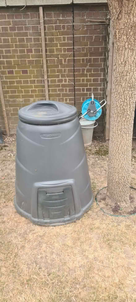 Photo of free Composter (Richings Park SL3) #1