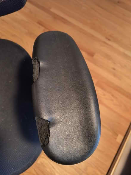 Photo of free Experienced* desk chair (near Maryvale Park) #3