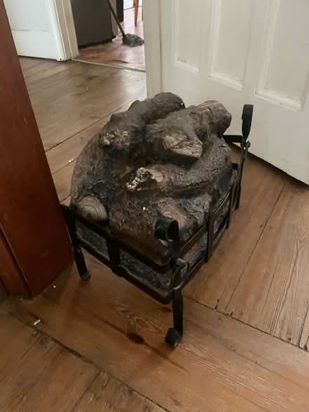 Photo of free Fireplace Decoration (Chiswick W4) #2