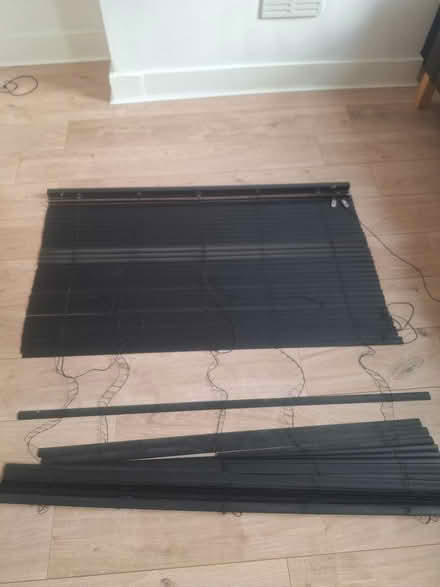 Photo of free Venetian blinds / black slats (SE15) #1