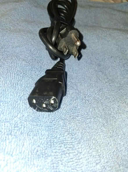 Photo of free IEC cord: power cord with C13 plug (Fairfax VA) #1
