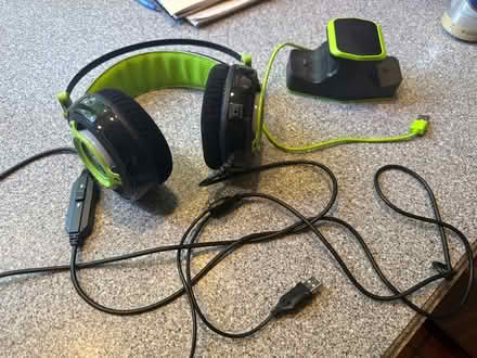 Photo of free Gaming headphones and charger (Palisades, NW, WDC) #1
