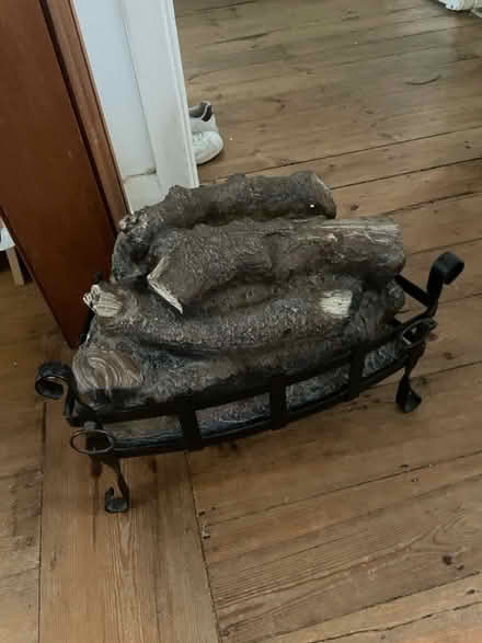 Photo of free Fireplace Decoration (Chiswick W4) #1