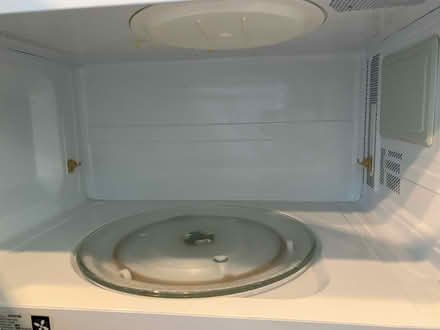 Photo of free Microwave oven w exhaust (Cambridge Dr in Dunwoody) #2