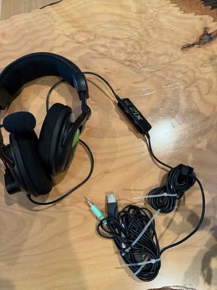 Photo of free Headphones - gaming (95070) #1