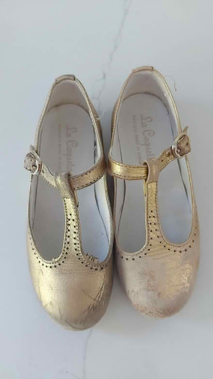 Photo of free La coqueta gold shoes size 27 (Southwater) #2