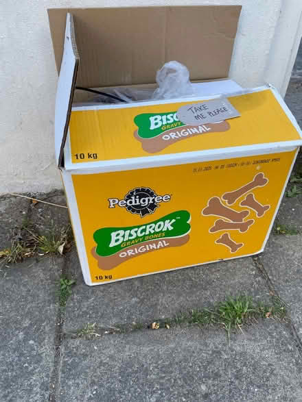 Photo of free Box of dog treats (N16) #1