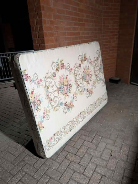 Photo of free Curb; (behind 170 Booth St) (170 Booth St Ottawa Ontario) #2