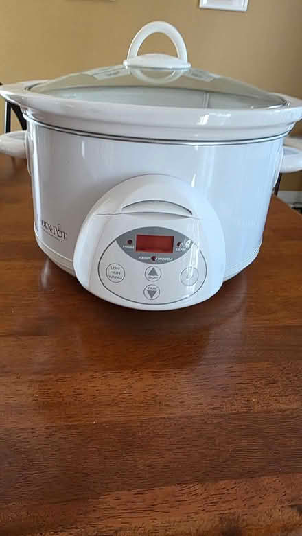Photo of free Crock-Pot Slow Cooker (Somerset) #1