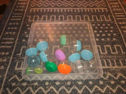 Photo of free Small plastic containers w/lids (Near East/Union & Marquette) #2
