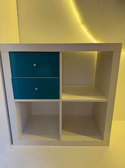 Photo of free White ikea kallax unit (Govanhill G42) #2