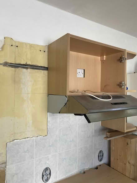 Photo of free Working Extraction Cooker Hood + Units (CT11) #2