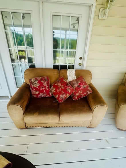 Photo of free Sofa set (Damascus) #1
