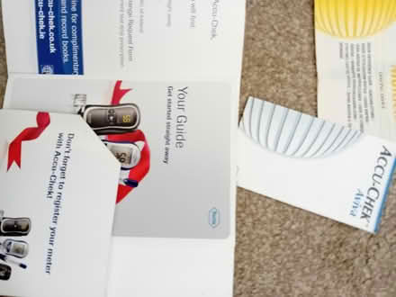 Photo of free ACCU-CHEK blood glucose system (Lumb BB4) #3