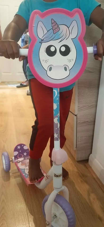 Photo of free Zommies Unicorn Tri Scooter (BN2) #3