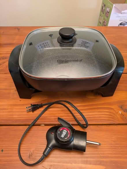 Photo of free Electric Skillet (22308) #1