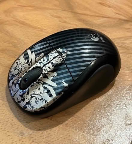 Photo of free Logitech Wireless Mouse (95070) #1