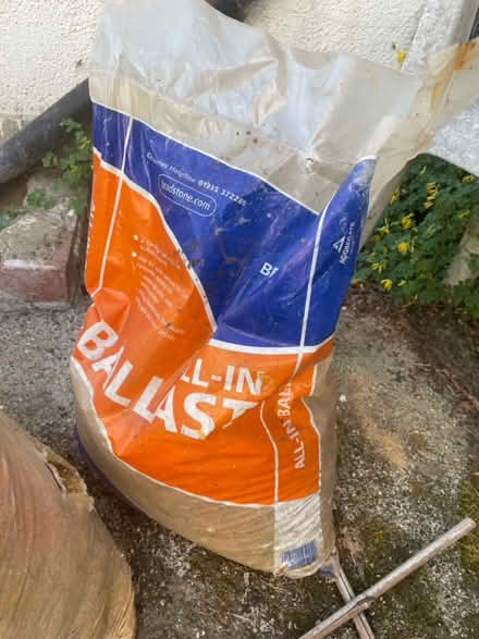 Photo of free bags of old sharp concrete sand (Chiswick W4) #4