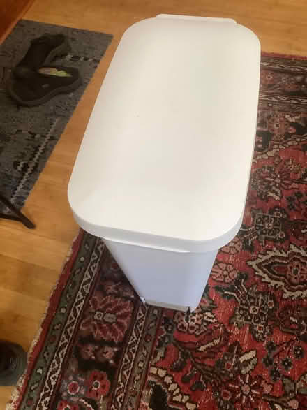 Photo of free New trash can (Northwest Seattle, phinney) #1