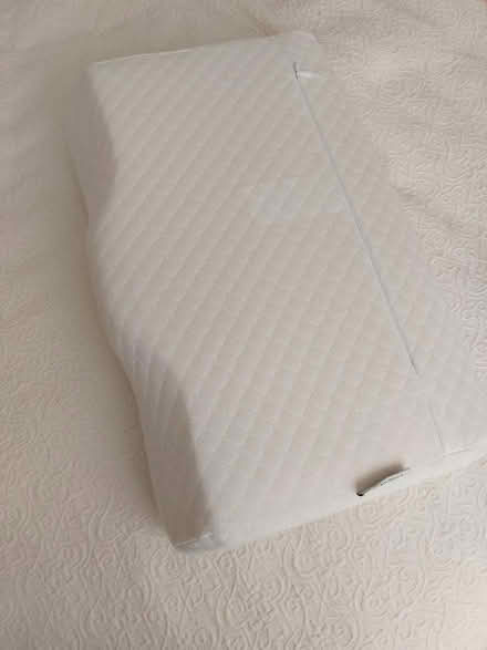 Photo of free Memory foam Neck pillow (New Marston OX3) #2