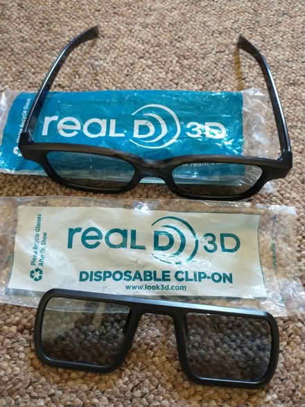 Photo of free 3D cinema glasses (Chesterton CB4) #1