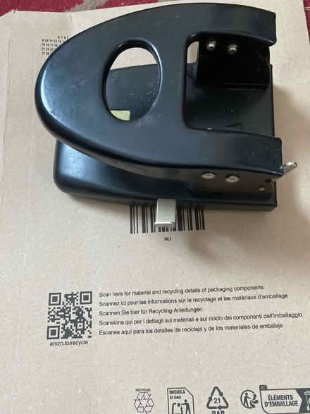 Photo of free Heavy duty hole punch (Beaumont LA1) #2