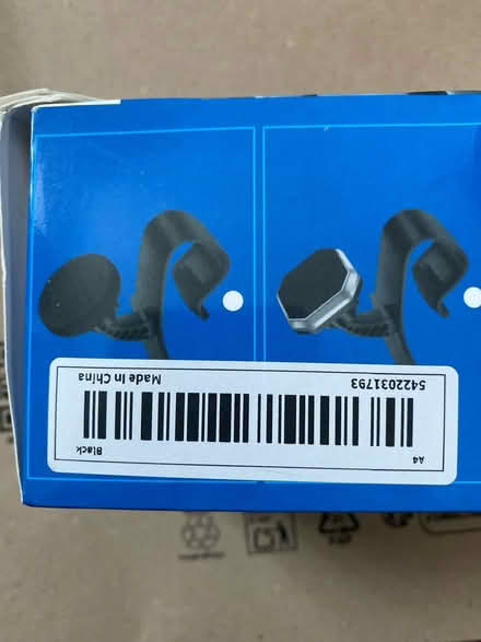 Photo of free Car phone holder (Beaumont LA1) #3