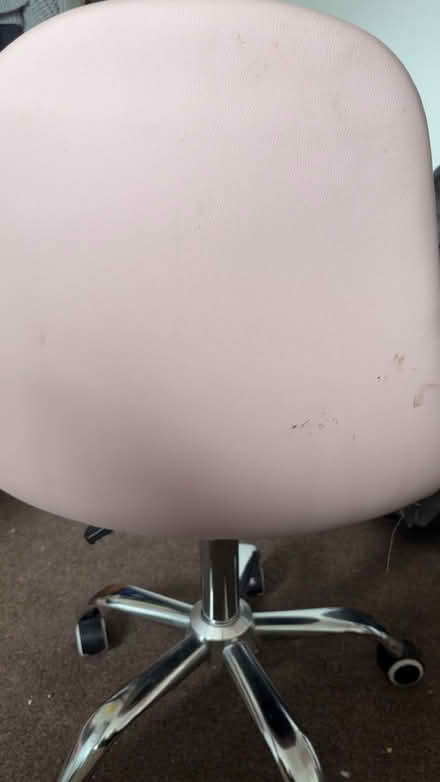 Photo of free Pink adjustable desk chair (Blyth NE24) #3